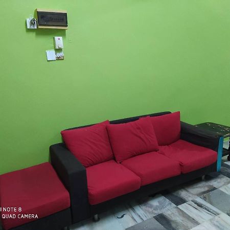 Homestay d' Tengah Bandar Kuala Rompin Bagian luar foto