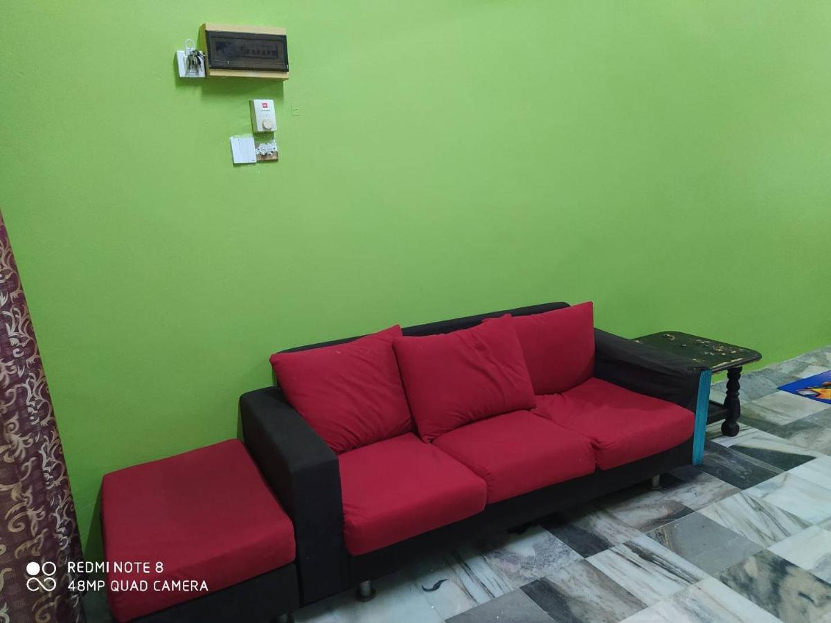 Homestay d' Tengah Bandar Kuala Rompin Bagian luar foto